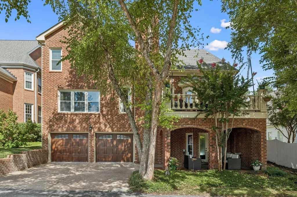 203 Kensington Park Nashville TN 37215