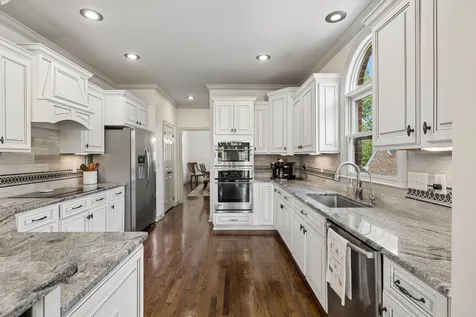 203 Kensington Park Nashville TN 37215