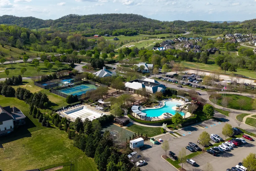 8776 Belladonna Drive College Grove TN 37046
