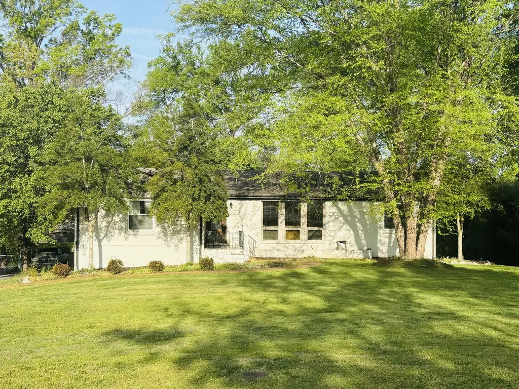 1116 Spencer Avenue Gallatin TN 37066
