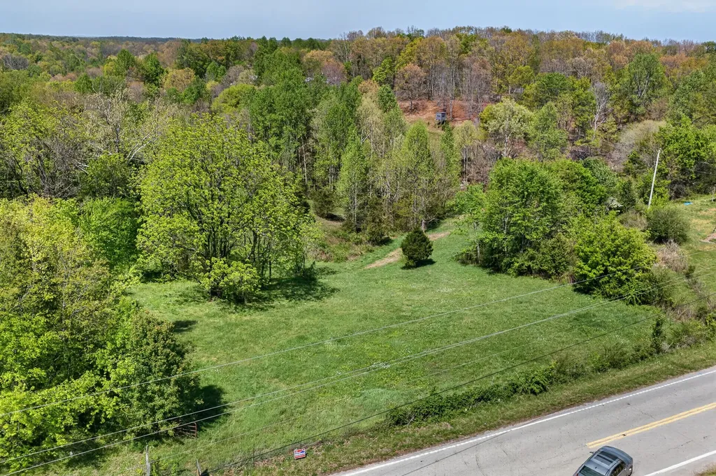 225 Richardson Lane Gainesboro TN 38562