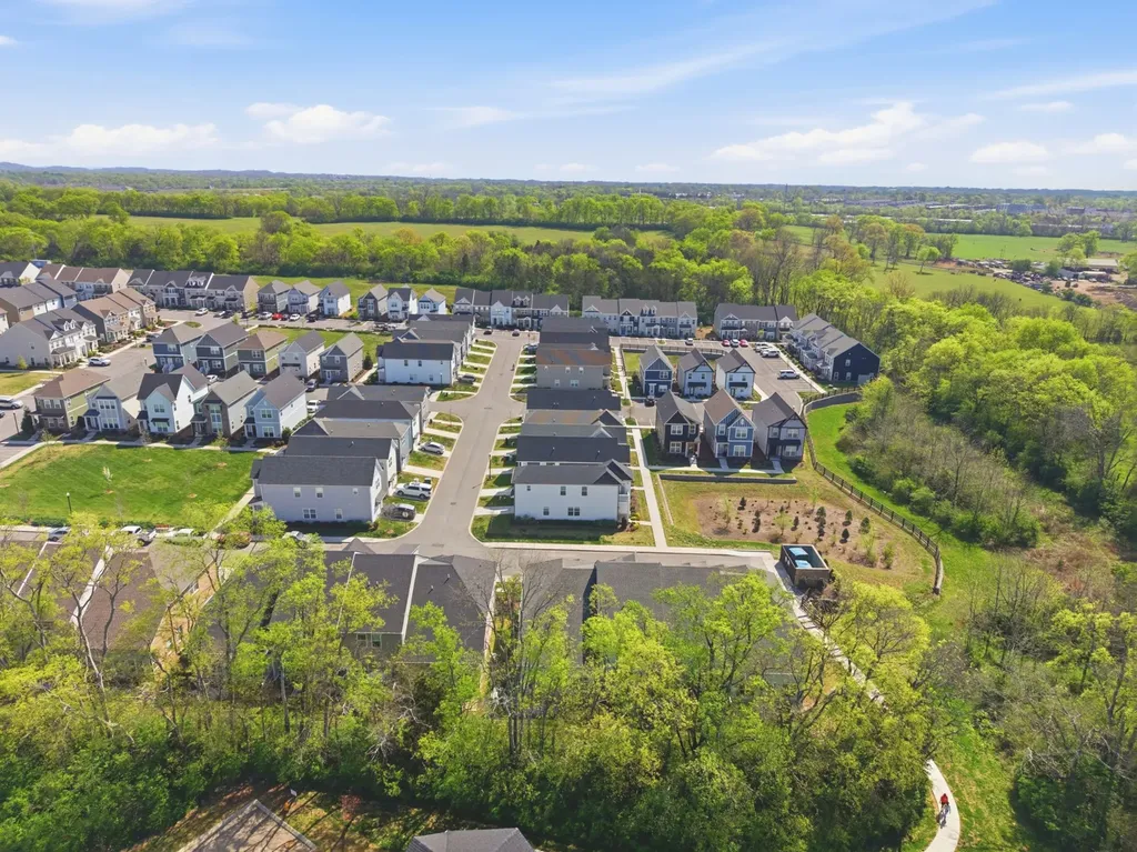 360 Banbury Drive Gallatin TN 37066