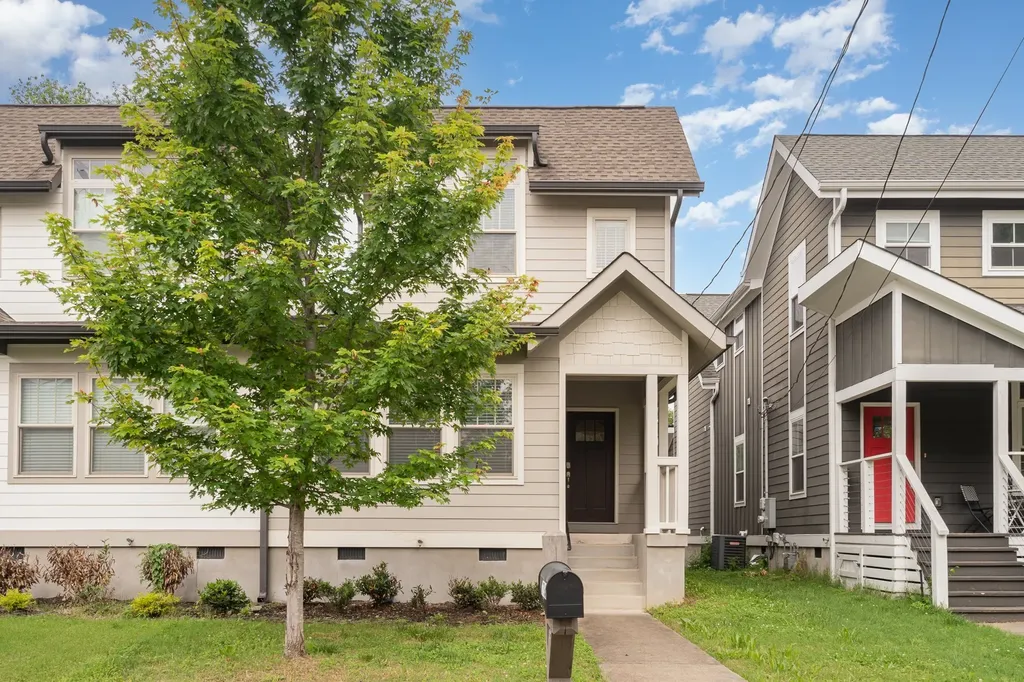 1719 14th Ave, S Nashville TN 37212