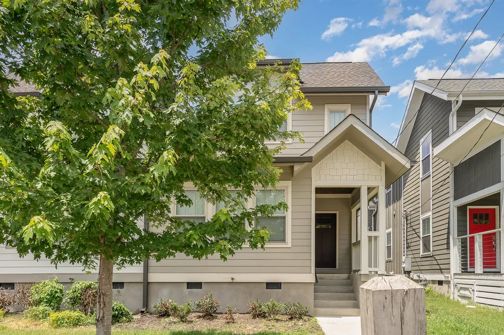 1719 14th Ave, S Nashville TN 37212