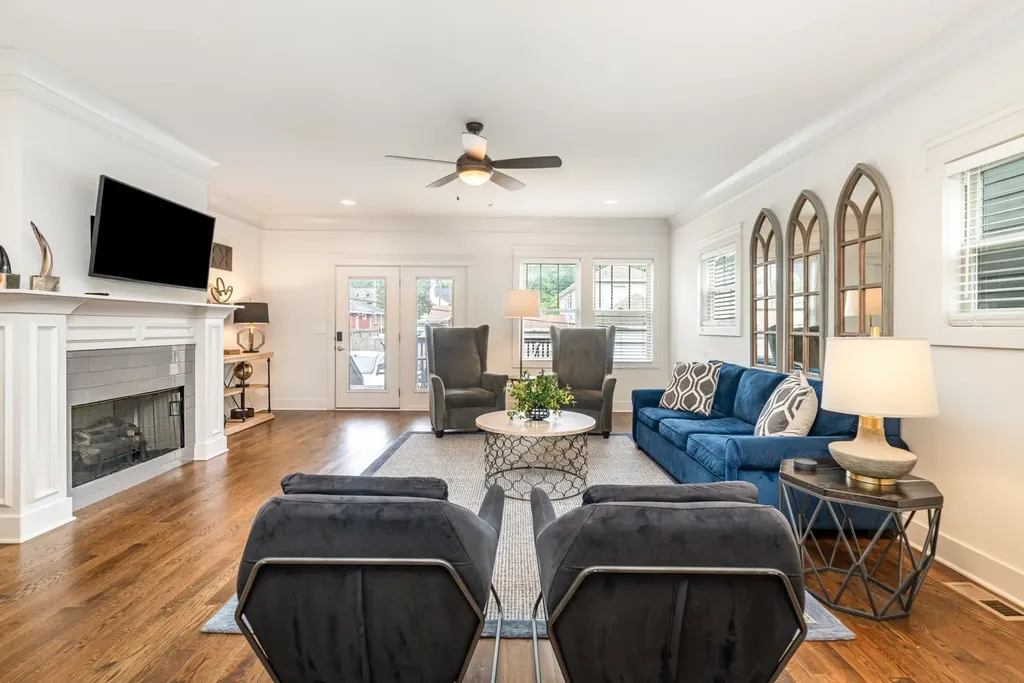 1719 14th Ave, S Nashville TN 37212