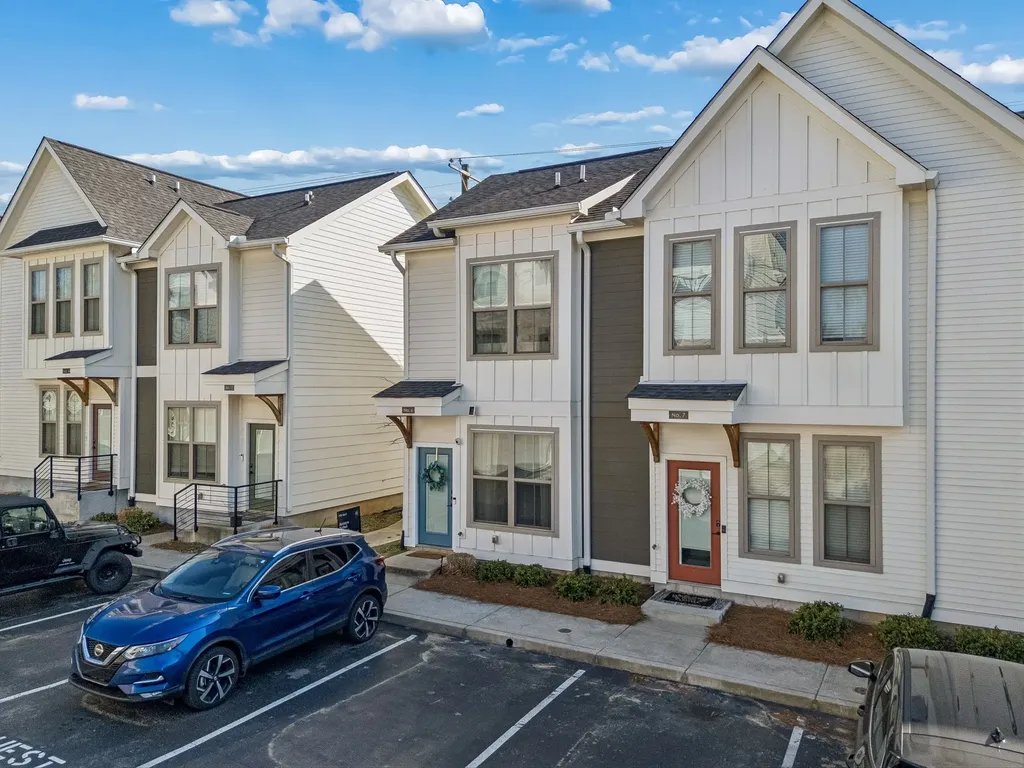 100 Thompson Lane Nashville TN 37211