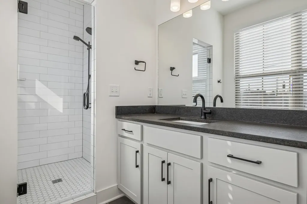 100 Thompson Lane Nashville TN 37211