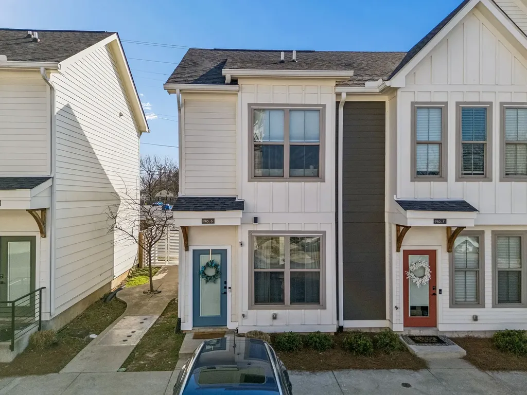 100 Thompson Lane Nashville TN 37211