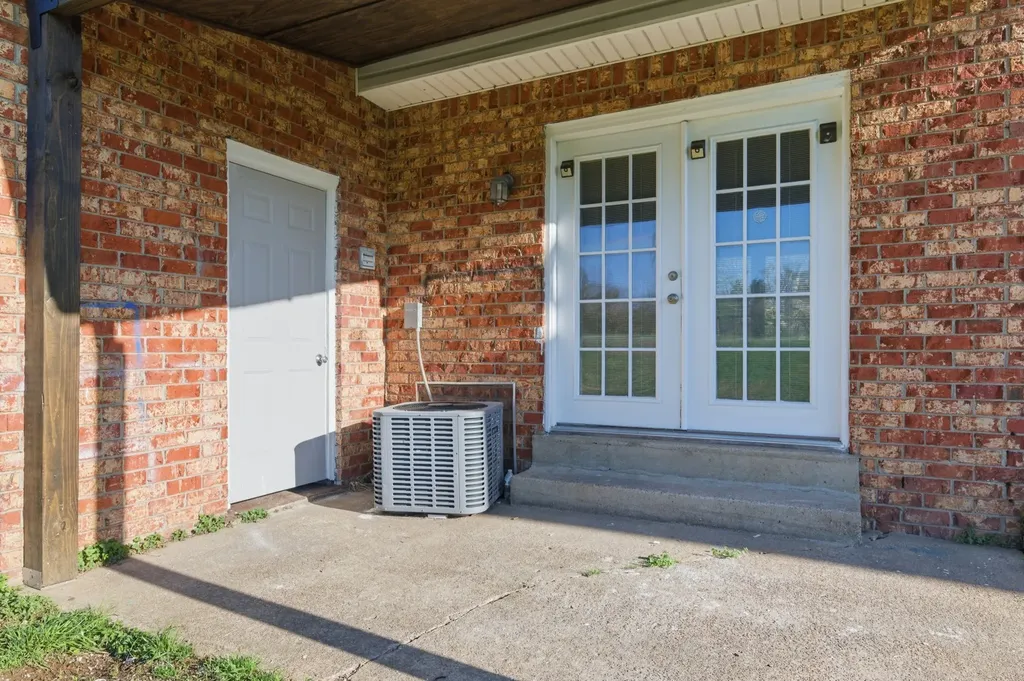 731 Mcpherson Drive Nashville TN 37221