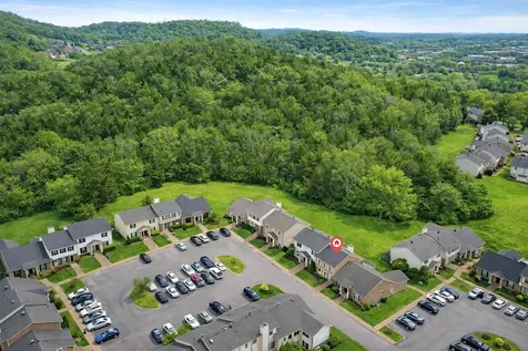 1127 Brentwood Point Brentwood TN 37027