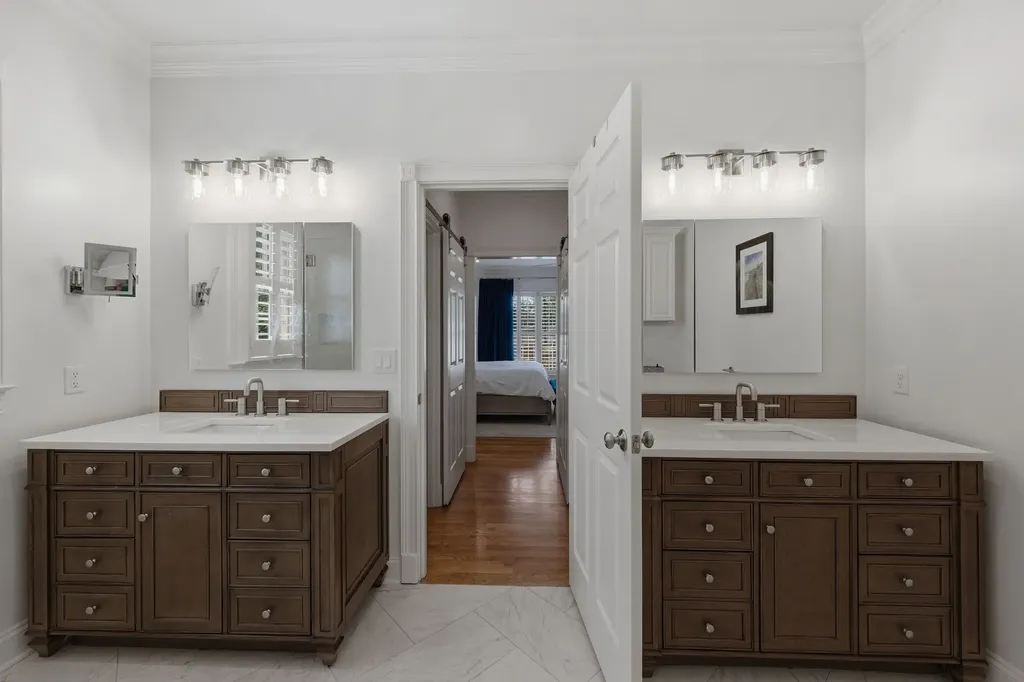 236 Burlington Place Nashville TN 37215