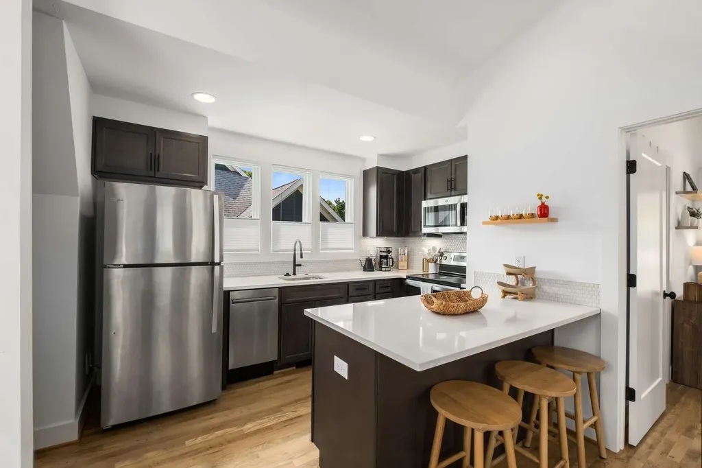 2018 10th Ave, S Nashville TN 37204