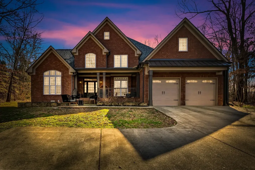 208 Scenic Drive Dickson TN 37055