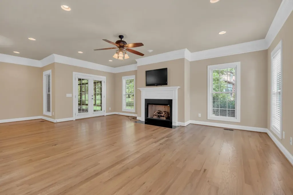 163 Tara Lane Goodlettsville TN 37072