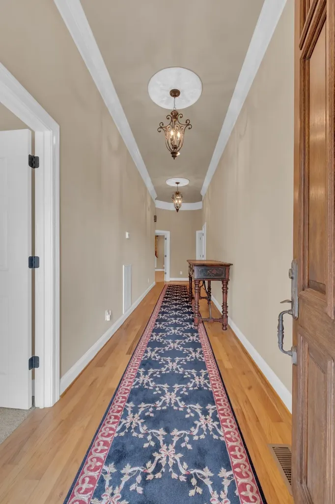 163 Tara Lane Goodlettsville TN 37072