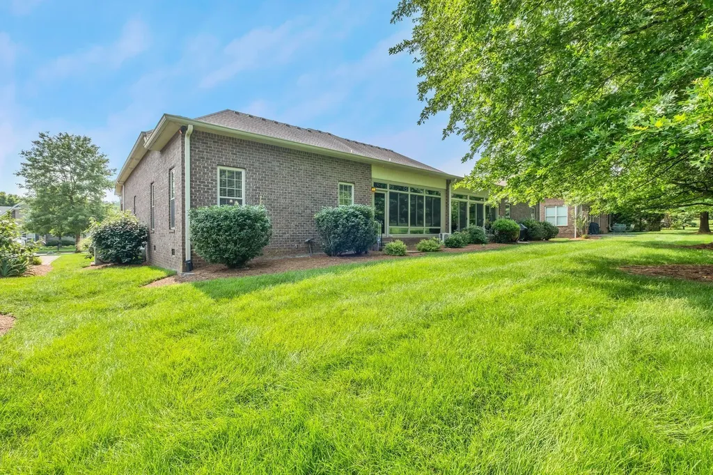 163 Tara Lane Goodlettsville TN 37072
