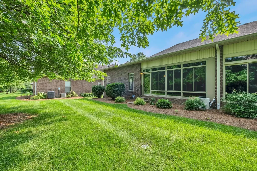 163 Tara Lane Goodlettsville TN 37072