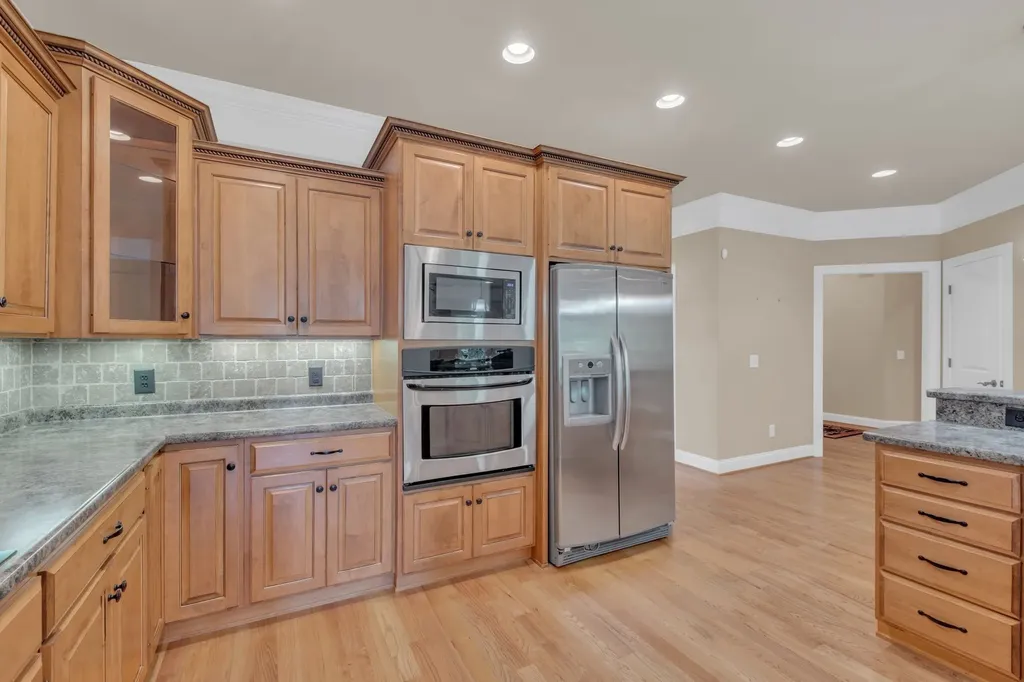 163 Tara Lane Goodlettsville TN 37072