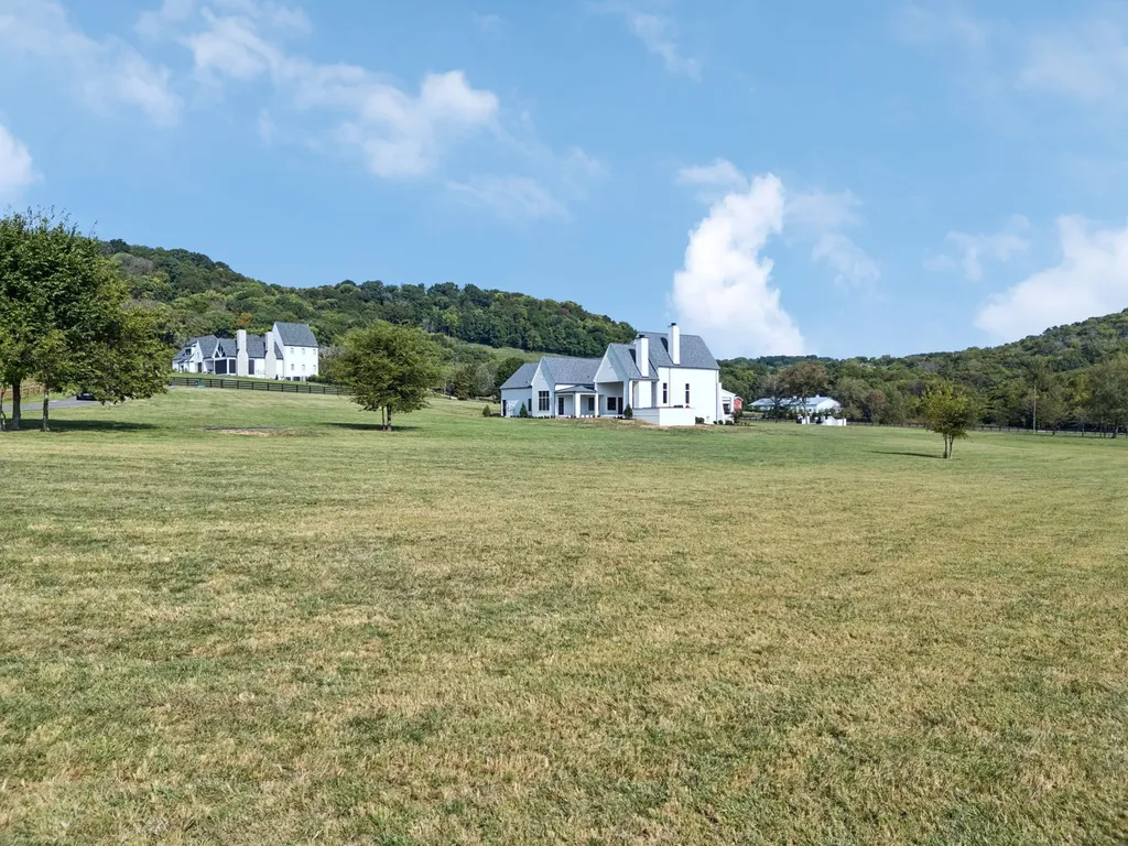 2245 Skinner Road Arrington TN 37014