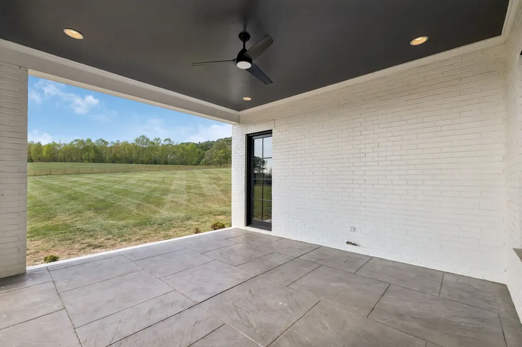 2245 Skinner Road Arrington TN 37014
