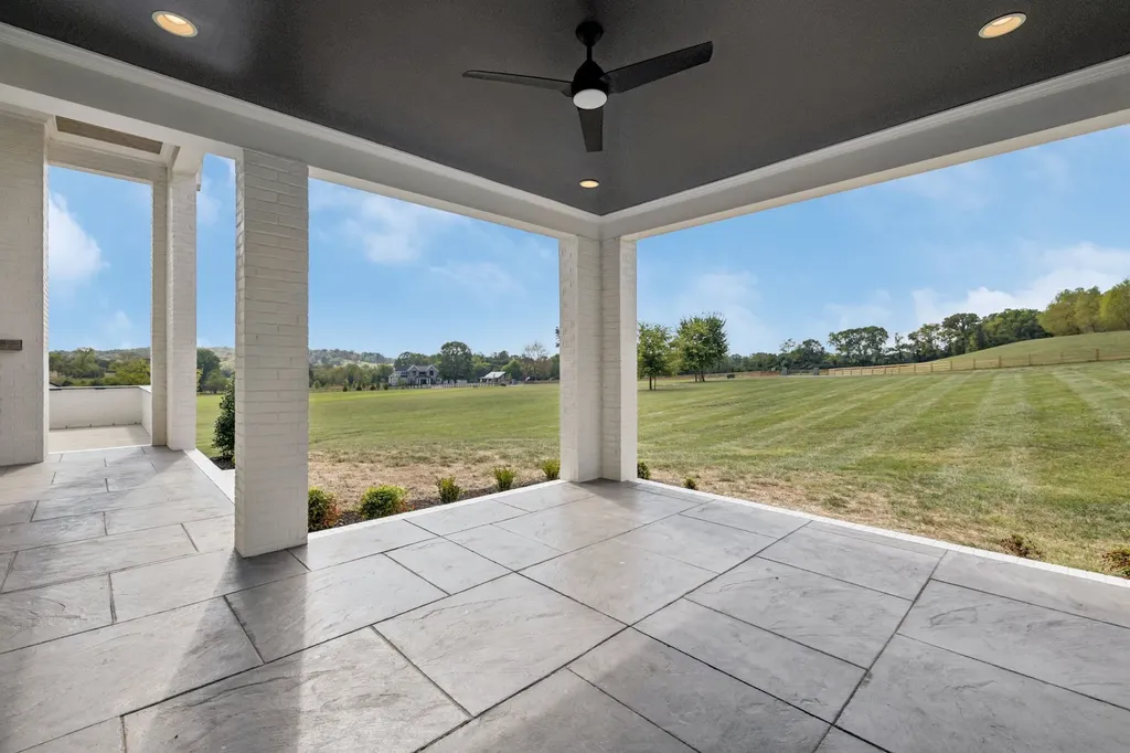2245 Skinner Road Arrington TN 37014
