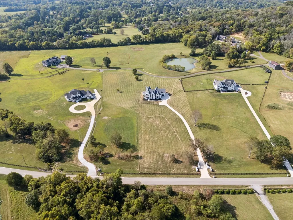 2245 Skinner Road Arrington TN 37014