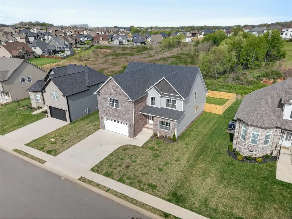 2626 Remington Trace Clarksville TN 37043