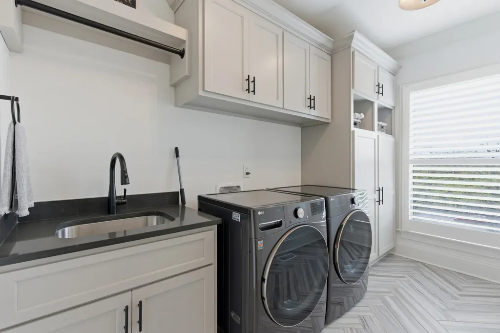 3608D West End Avenue Nashville TN 37205