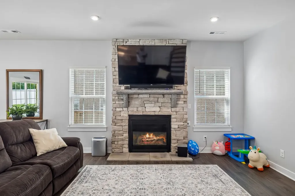 293 Grassy Glen Drive Gallatin TN 37066