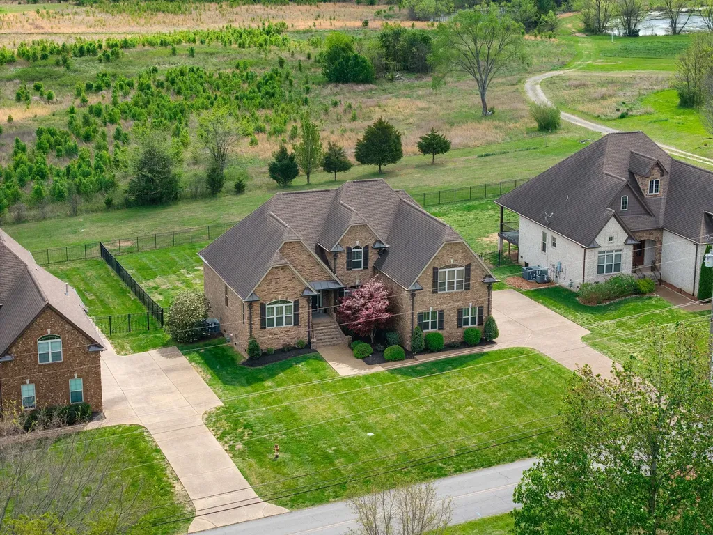 1013 Mires Road Mount Juliet TN 37122