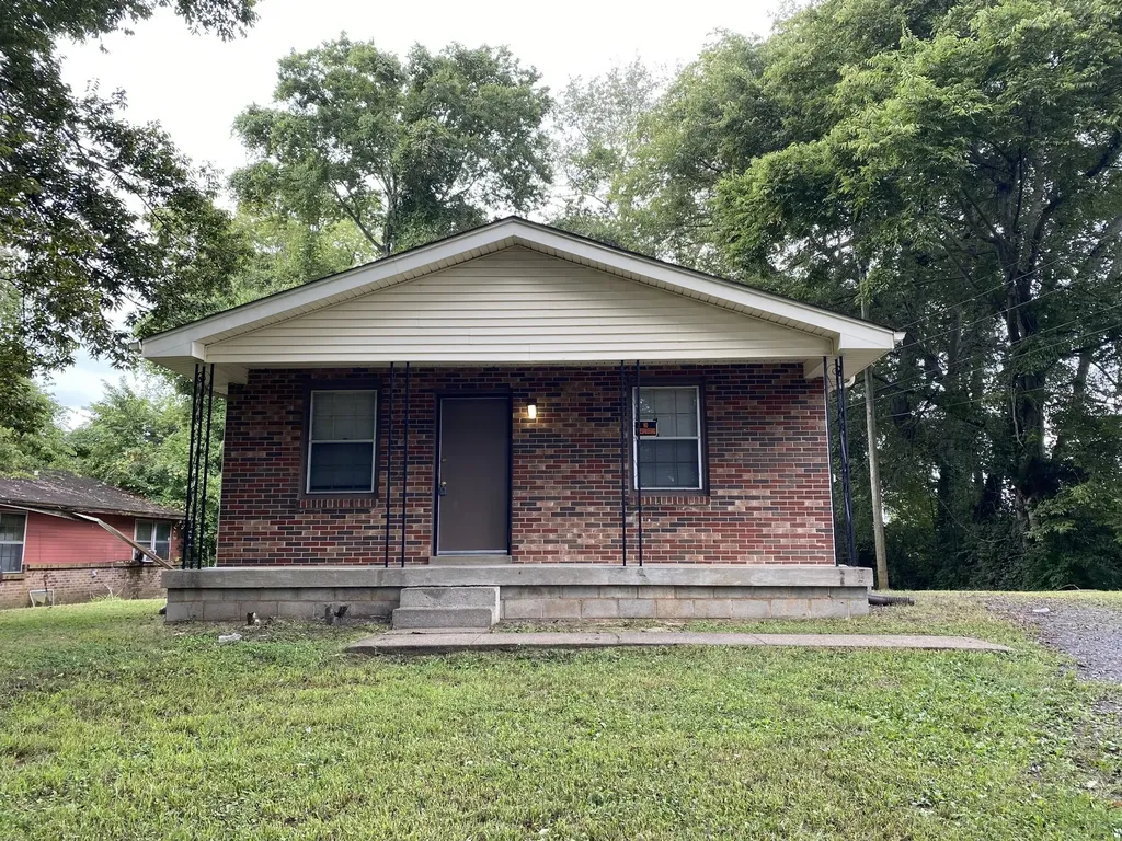 222 N 11th Street Clarksville TN 37040