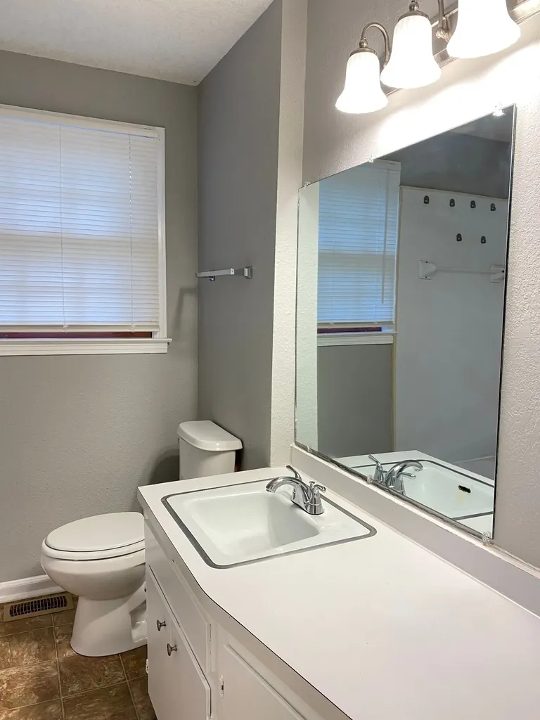 222 N 11th Street Clarksville TN 37040
