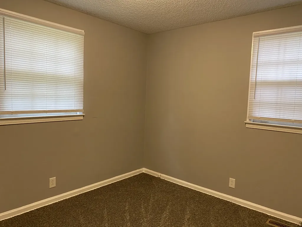 222 N 11th Street Clarksville TN 37040