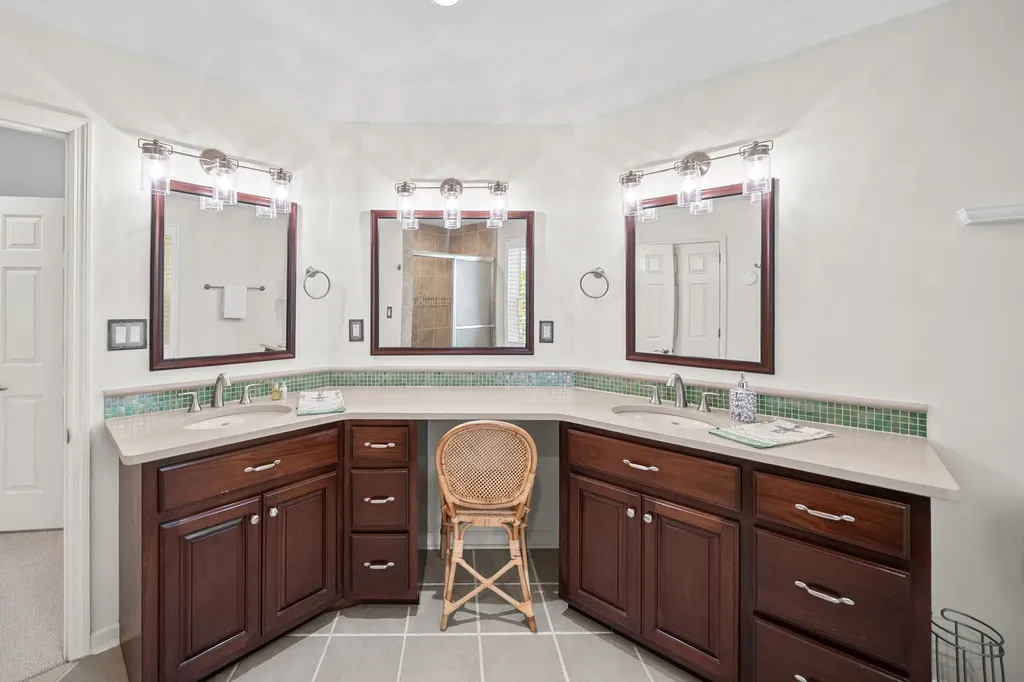815 Shady Bluff Trail Clarksville TN 37043