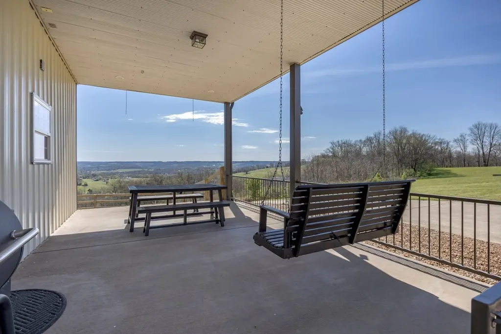 1690 Ramblewood Drive Lewisburg TN 37091