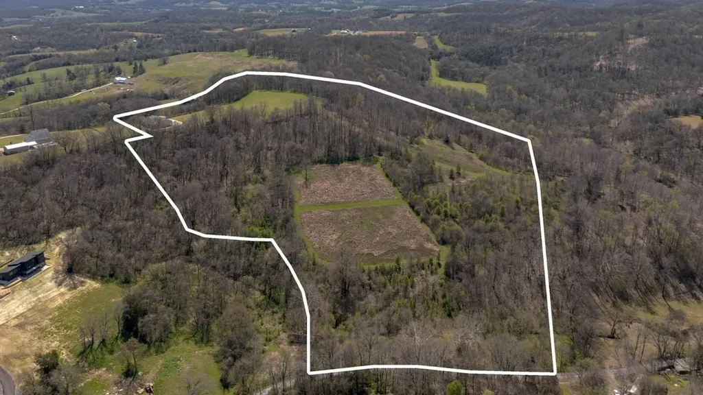 1690 Ramblewood Drive Lewisburg TN 37091