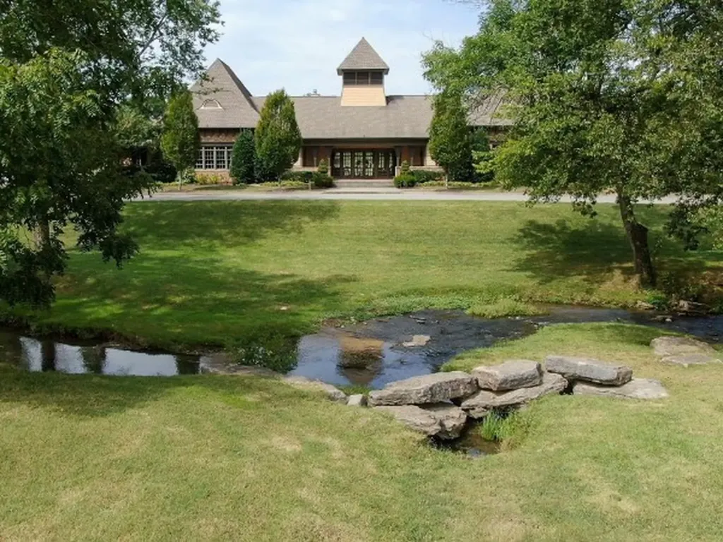 2892 Americus Drive Thompsons Station TN 37179