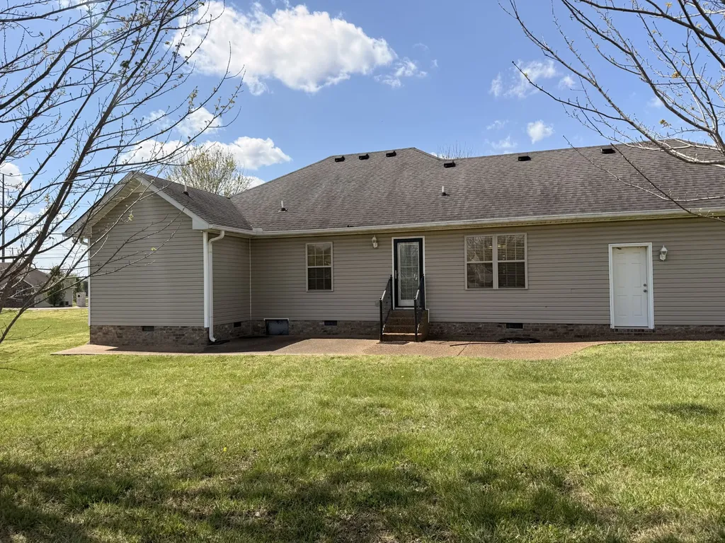 109 Beaver Creek Drive Portland TN 37148