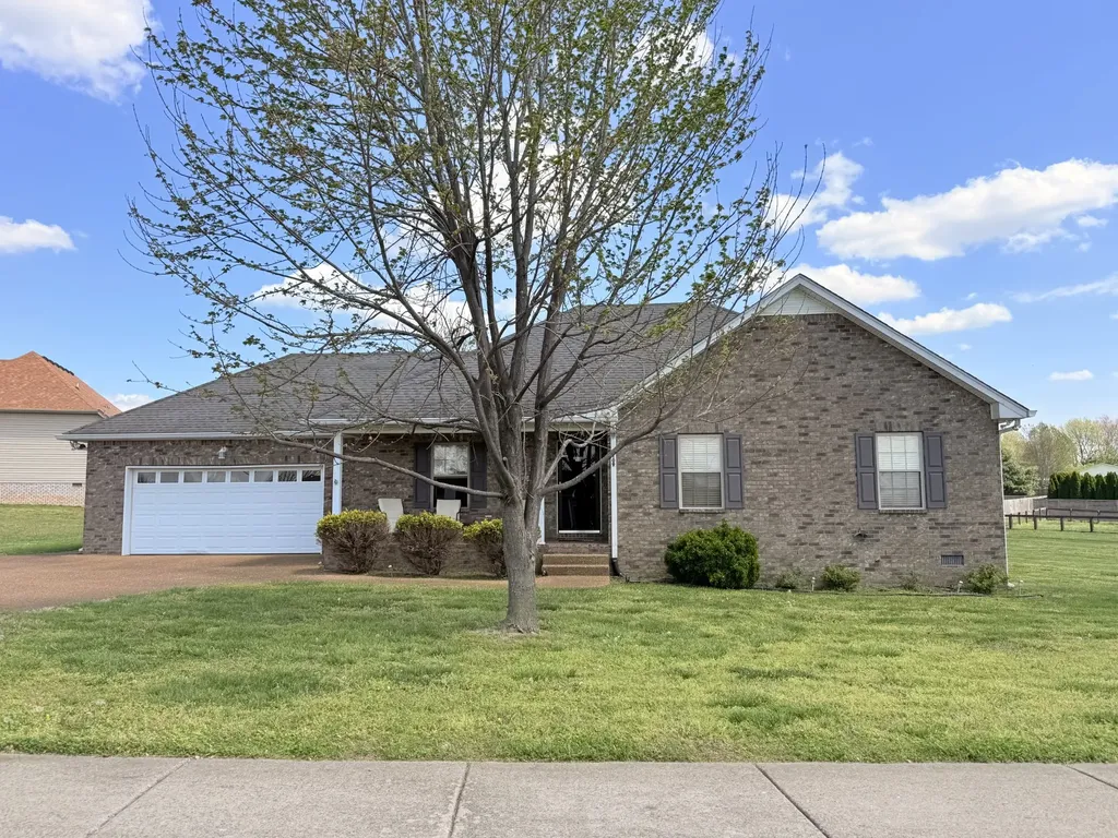109 Beaver Creek Drive Portland TN 37148