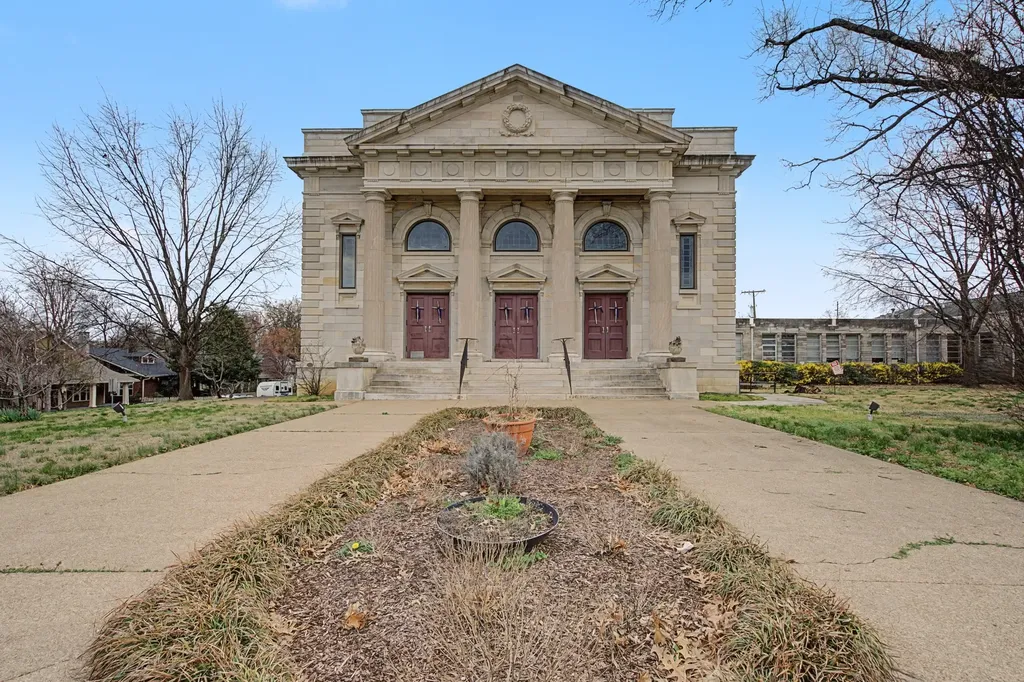 211 N 11th Street Nashville TN 37206