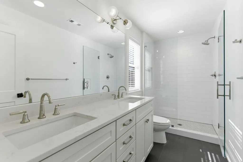 1207 Sweetbriar Avenue Nashville TN 37212