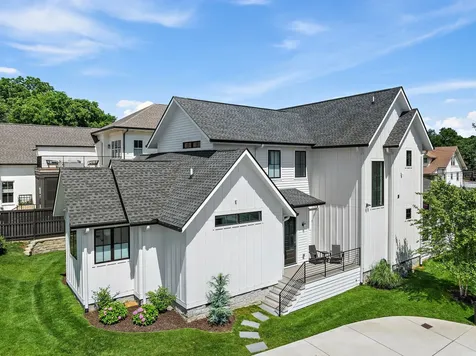 1207 Sweetbriar Avenue Nashville TN 37212