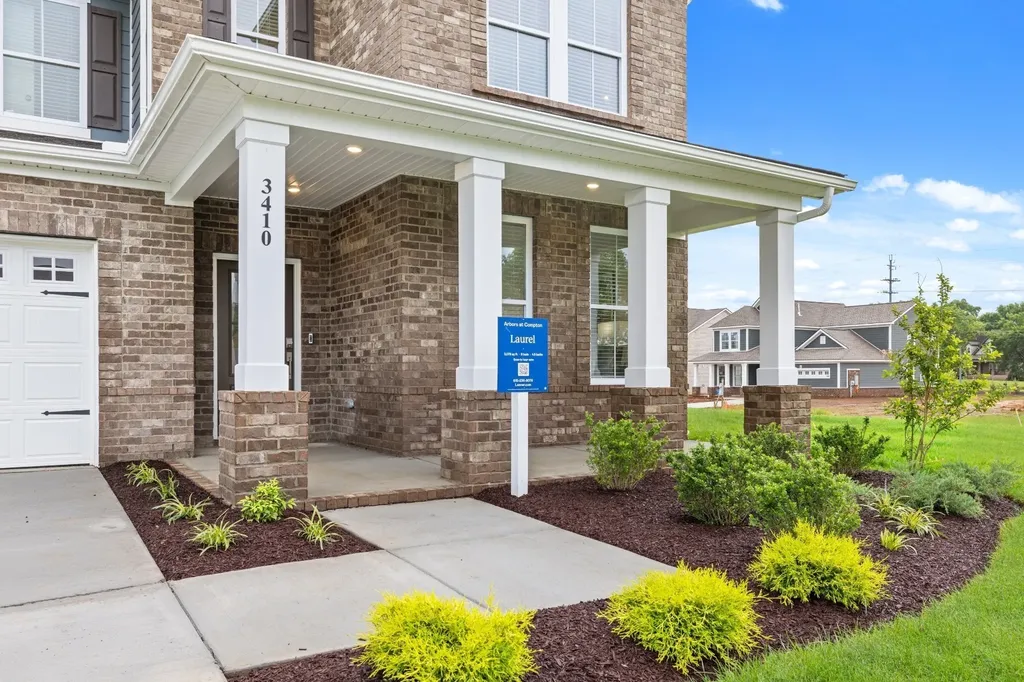 208 Crown Gardens Court Hermitage TN 37076
