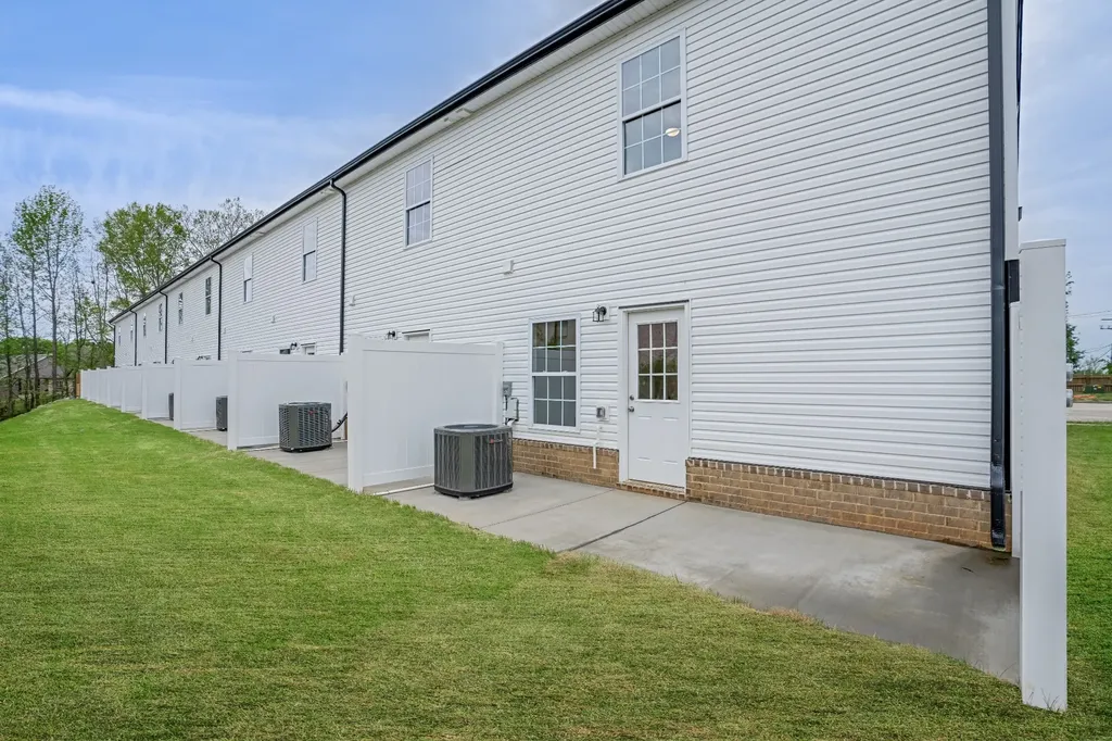 156 Excell Road Clarksville TN 37043
