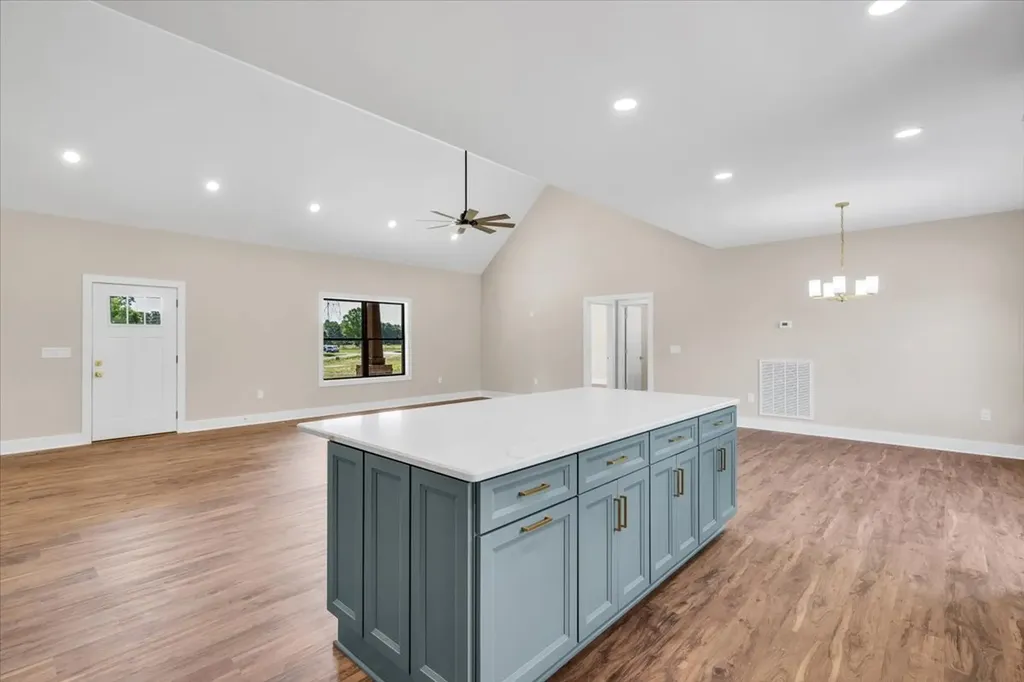 139 Brinkley Road Wartrace TN 37183