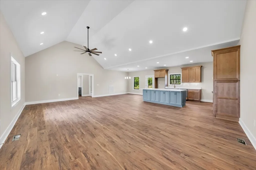 139 Brinkley Road Wartrace TN 37183