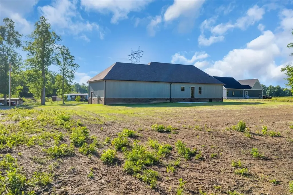 139 Brinkley Road Wartrace TN 37183