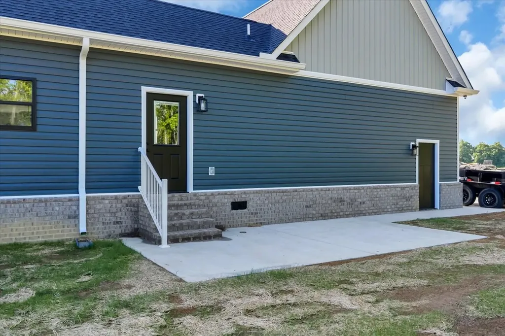 101 Brinkley Road Wartrace TN 37183