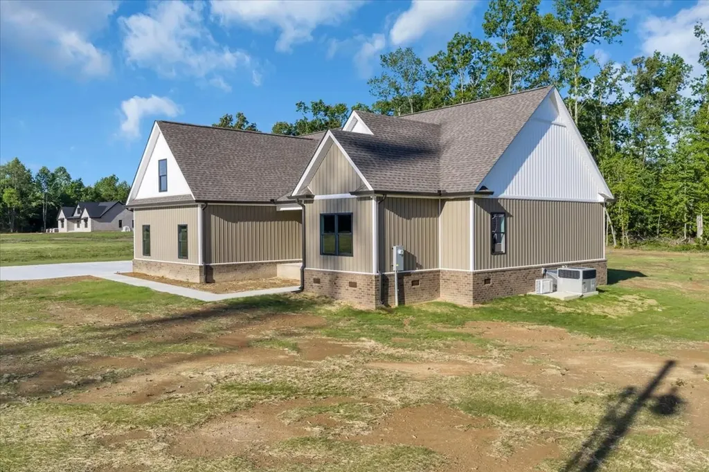 71 Brinkley Road Wartrace TN 37183