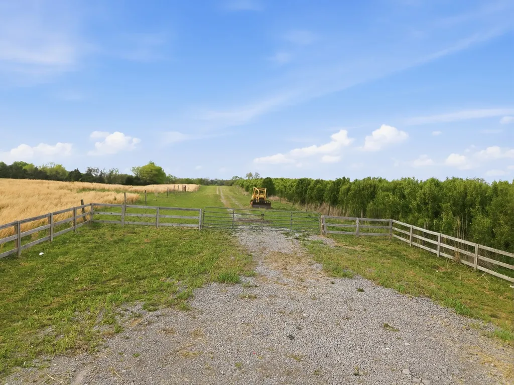 1128 Highway 64, W Shelbyville TN 37160